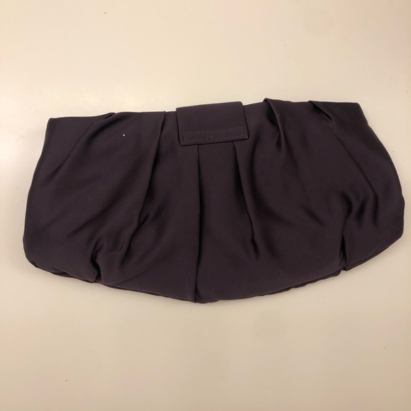 Purple clutch purse with sparkle clasp - Picture 3 of 6